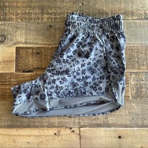Athleta Mesh Racer Run 4” Short